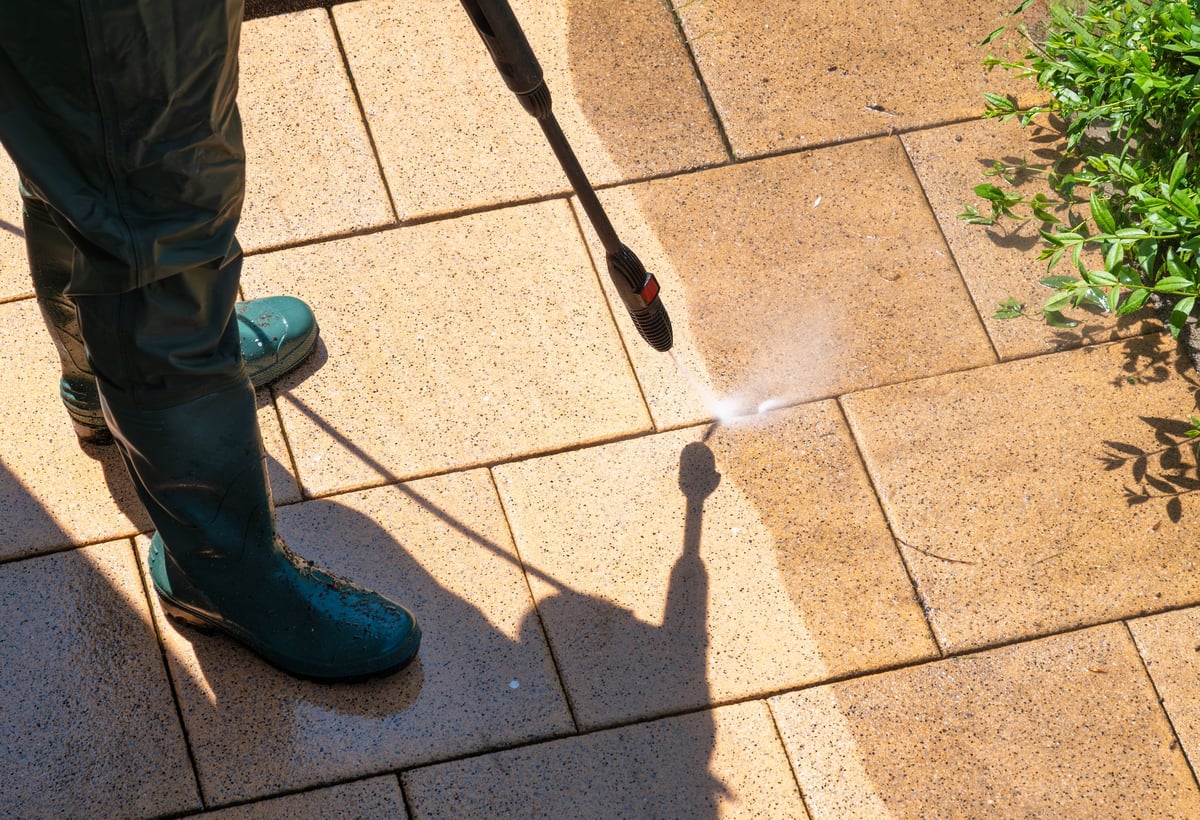 Professional pressure washing equipment and service